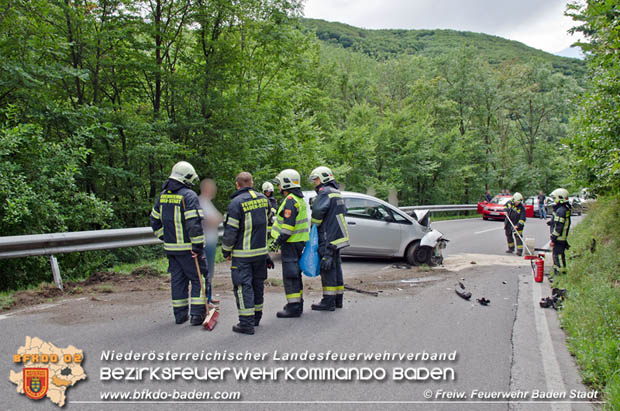 20170726 Verkehrsunfall LB210 Baden-Sattelbach  Foto: FF Baden-Stadt / Michael Nositzka