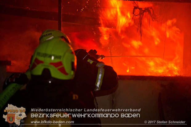 20171222 Brand in einem Reihenwohnhaus in Tribuswinkel  Foto:  Stefan Schneider BFK BADEN