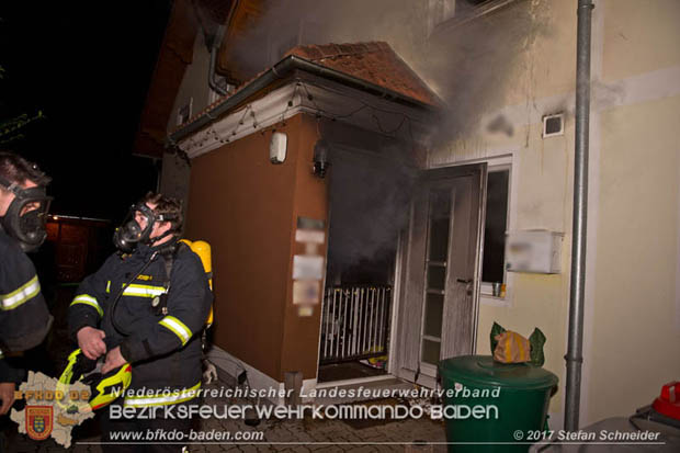 20171222 Brand in einem Reihenwohnhaus in Tribuswinkel  Foto:  Stefan Schneider BFK BADEN