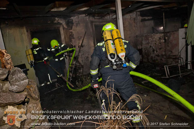 20171222 Brand in einem Reihenwohnhaus in Tribuswinkel  Foto:  Stefan Schneider BFK BADEN