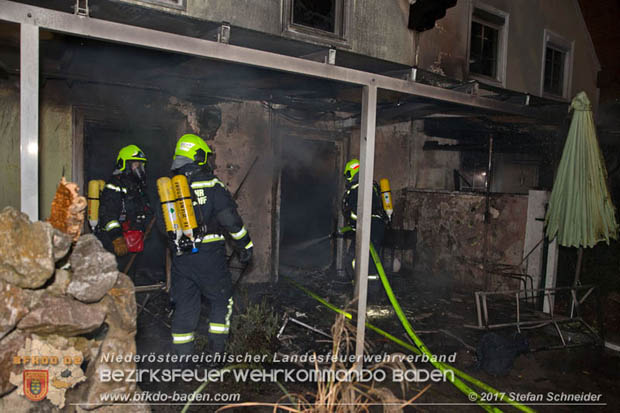 20171222 Brand in einem Reihenwohnhaus in Tribuswinkel  Foto:  Stefan Schneider BFK BADEN