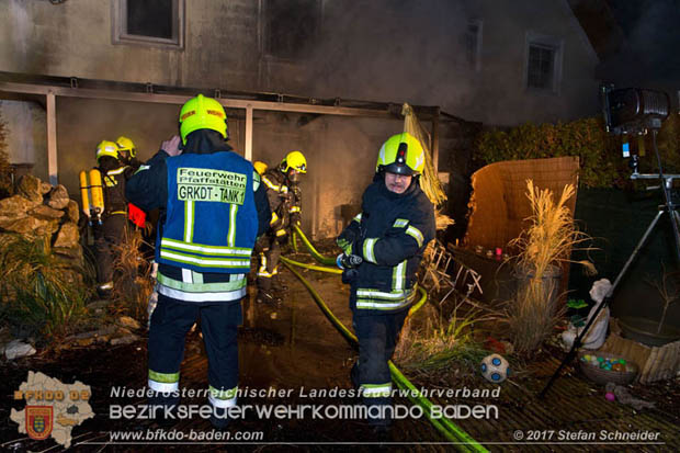 20171222 Brand in einem Reihenwohnhaus in Tribuswinkel  Foto:  Stefan Schneider BFK BADEN