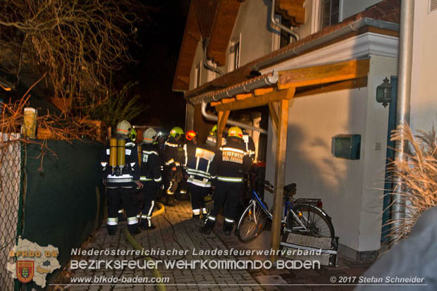 20171222 Brand in einem Reihenwohnhaus in Tribuswinkel  Foto:  Stefan Schneider BFK BADEN