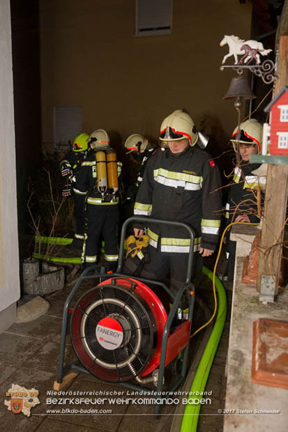 20171222 Brand in einem Reihenwohnhaus in Tribuswinkel  Foto:  Stefan Schneider BFK BADEN