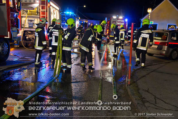 20171222 Brand in einem Reihenwohnhaus in Tribuswinkel  Foto:  Stefan Schneider BFK BADEN