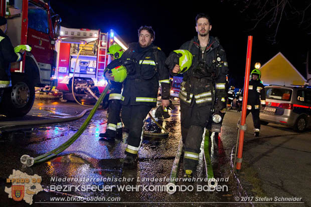 20171222 Brand in einem Reihenwohnhaus in Tribuswinkel  Foto:  Stefan Schneider BFK BADEN