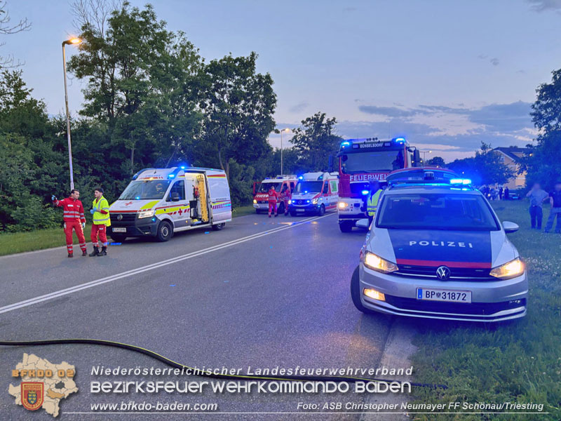 20240605_Personenrettung nach Verkehrsunfall auf der B17 in Gnselsdorf - Pkw gegen Omnibus  Foto: ASB Christopher Neumayer FF Schnau/Triesting