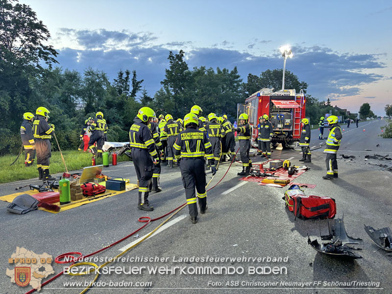 20240605_Personenrettung nach Verkehrsunfall auf der B17 in Gnselsdorf - Pkw gegen Omnibus  Foto: ASB Christopher Neumayer FF Schnau/Triesting