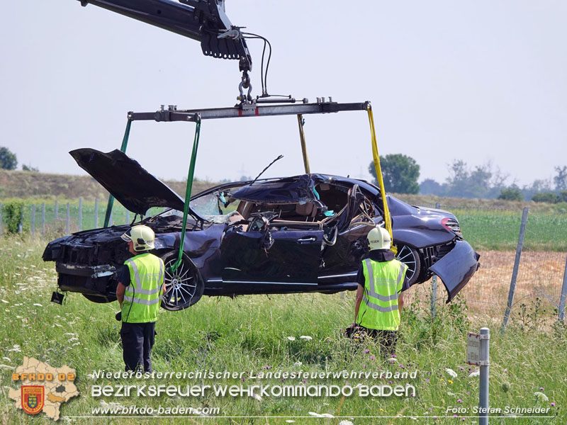 20240709_Alarmierte Menschenrettung nach Verkehrsunfall auf der A2 bei Traiskirchen  Foto: Stefan Schneider BFKDO BADEN