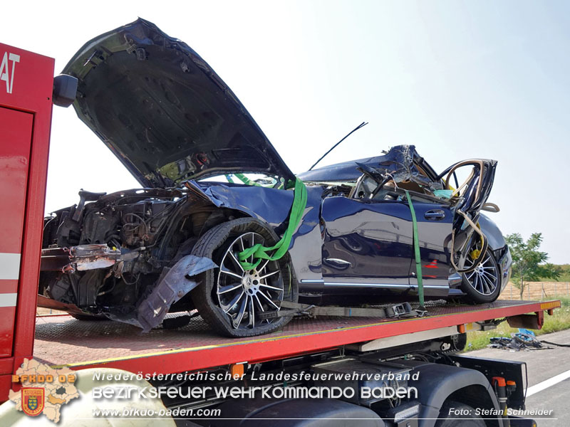 20240709_Alarmierte Menschenrettung nach Verkehrsunfall auf der A2 bei Traiskirchen Foto: Stefan Schneider BFKDO BADEN