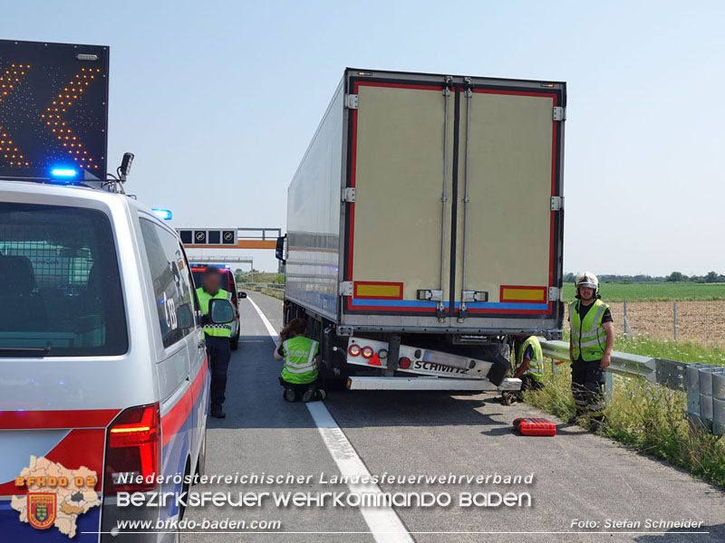 20240709_Alarmierte Menschenrettung nach Verkehrsunfall auf der A2 bei Traiskirchen Foto: Stefan Schneider BFKDO BADEN