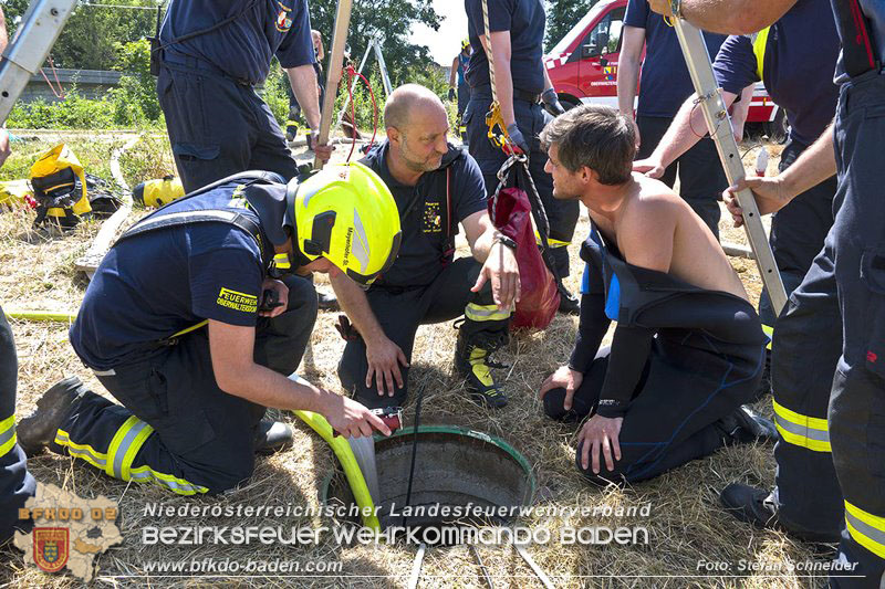 20240710_Aufwendige Menschenrettung aus Kanalsystem in Oberwaltersdorf  Foto: Stefan Schneider BFKDO BADEN