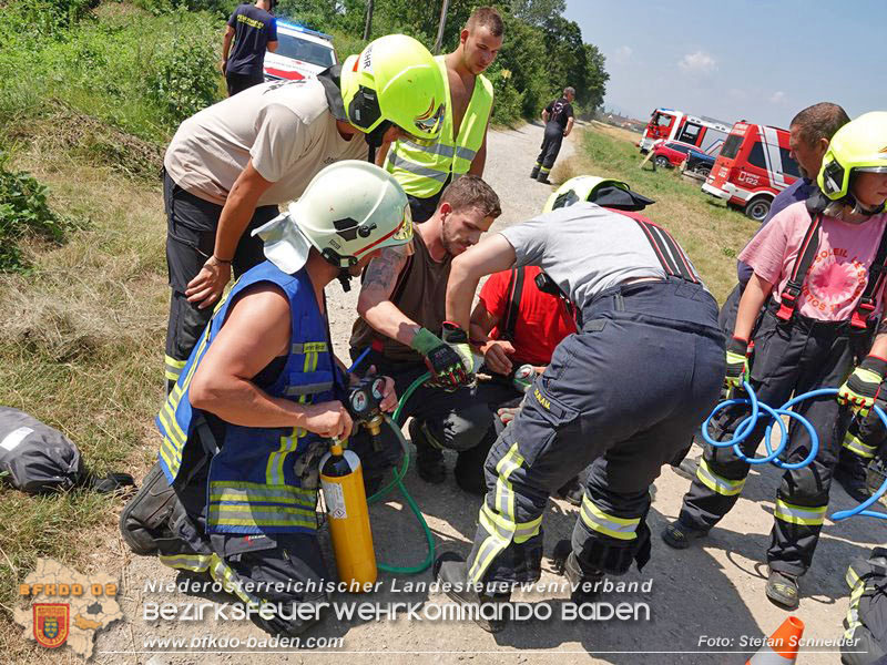 20240710_Aufwendige Menschenrettung aus Kanalsystem in Oberwaltersdorf  Foto: Stefan Schneider BFKDO BADEN