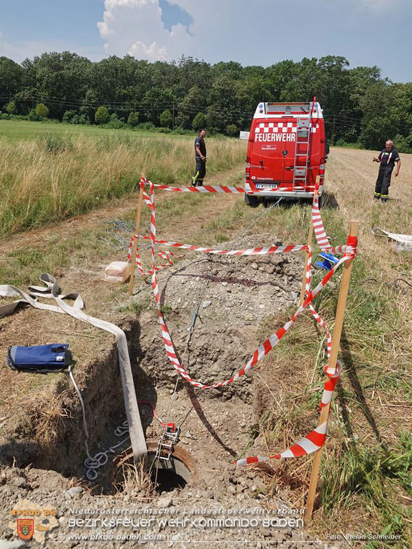 20240710_Aufwendige Menschenrettung aus Kanalsystem in Oberwaltersdorf Foto: Stefan Schneider BFKDO BADEN