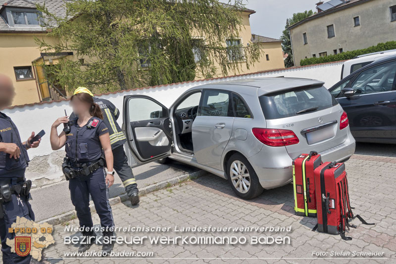 20240711_Verkehrsunfall in Tribuswinkel aufgrund eines medizinischen Notfalls   Foto: Stefan Schneider BFKDO BADEN