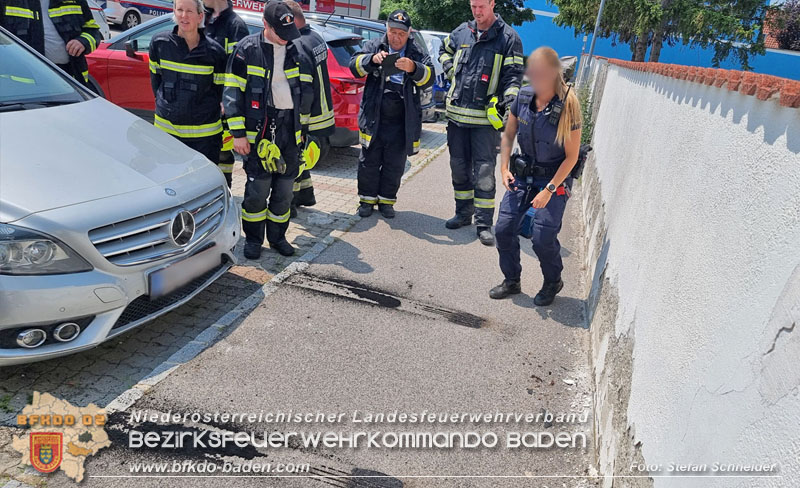 20240711_Verkehrsunfall in Tribuswinkel aufgrund eines medizinischen Notfalls   Foto: Stefan Schneider BFKDO BADEN