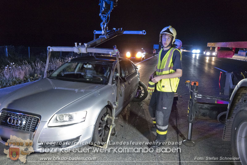 20240715_Verkehrsunfall auf der A2 - Bus gegen PKW  Foto: Stefan Schneider BFKDO BADEN