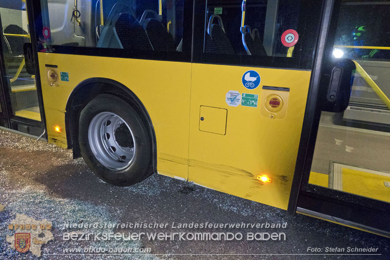 20240715_Verkehrsunfall auf der A2 - Bus gegen PKW  Foto: Stefan Schneider BFKDO BADEN