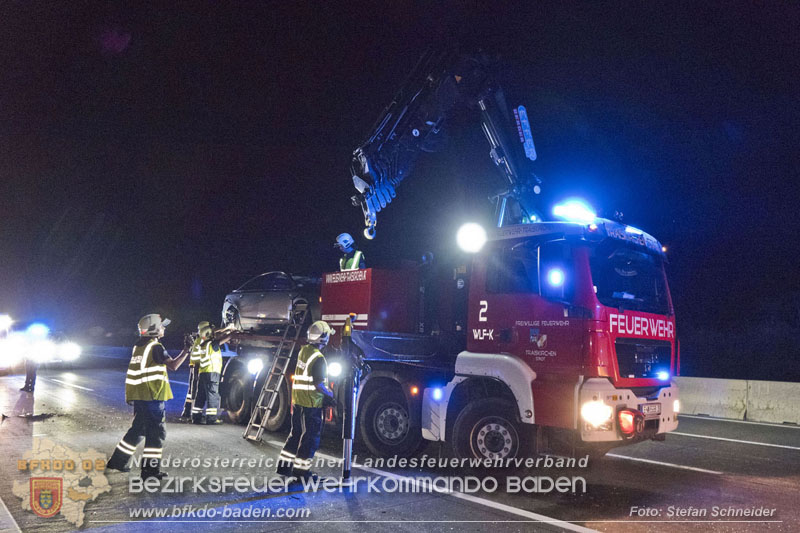 20240715_Verkehrsunfall auf der A2 - Bus gegen PKW  Foto: Stefan Schneider BFKDO BADEN