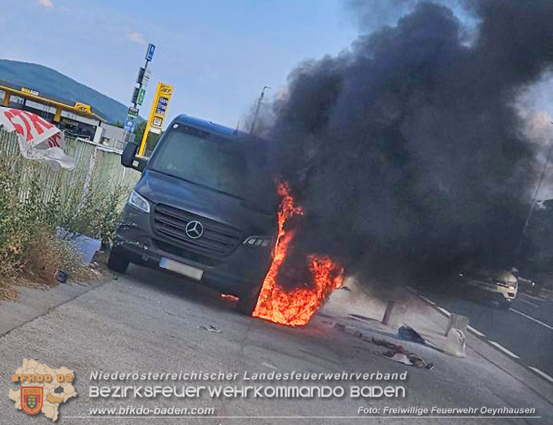 20240722_Abschleppfahrzeug geriet in Brand auf der LB210 Tribuswinkel-Oeynhausen  Foto: Freiwillige Feuerwehr Oeynhausen