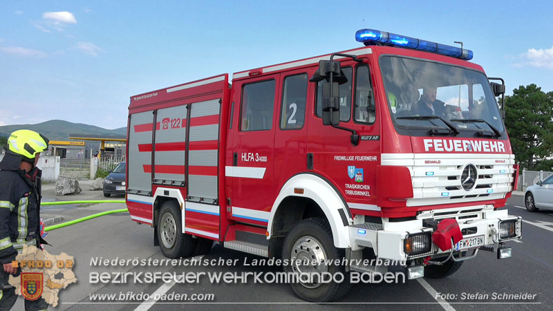 20240722_Abschleppfahrzeug geriet in Brand auf der LB210 Tribuswinkel-Oeynhausen Foto: Stefan Schneider BFKDO BADEN