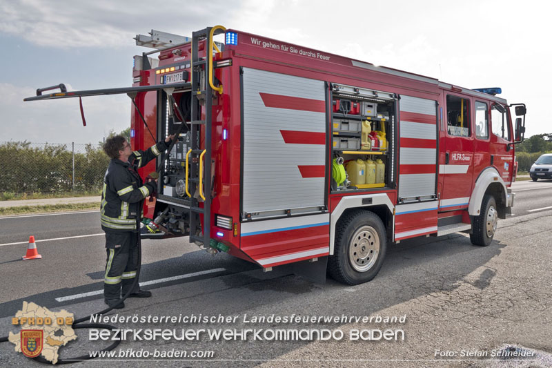 20240722_Abschleppfahrzeug geriet in Brand auf der LB210 Tribuswinkel-Oeynhausen Foto: Stefan Schneider BFKDO BADEN