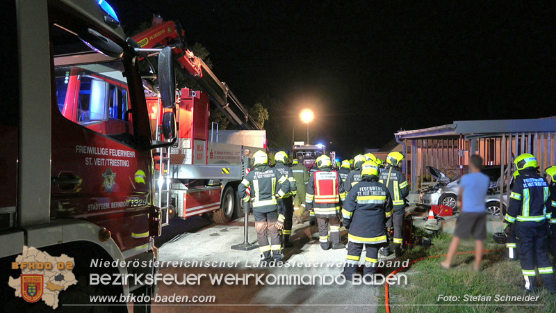 20240821_Verkehrsunfall Fahrzeugberschlag im Ortsgebiet St.Veit a.d.Triesting   Foto: Stefan Schneider BFKDO BADEN