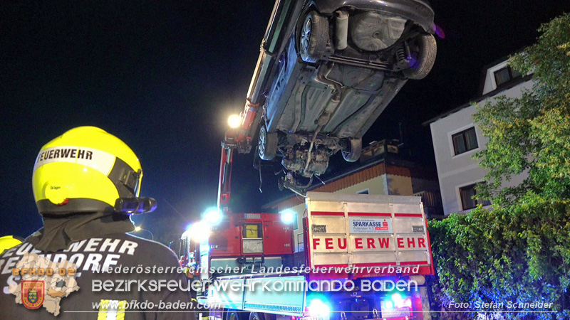 20240821_Verkehrsunfall Fahrzeugberschlag im Ortsgebiet St.Veit a.d.Triesting   Foto: Stefan Schneider BFKDO BADEN