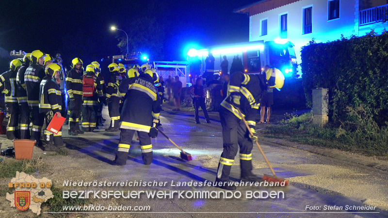 20240821_Verkehrsunfall Fahrzeugberschlag im Ortsgebiet St.Veit a.d.Triesting Foto: Florian Stadler FF Berndorf-Stadt