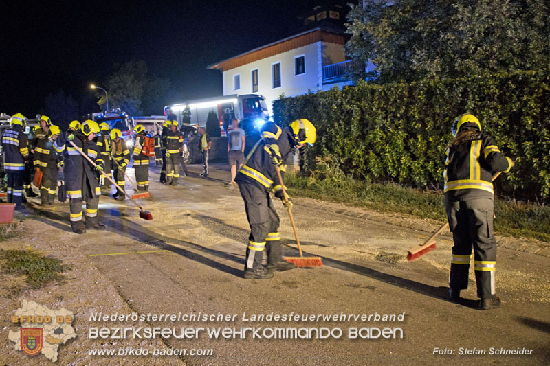 20240821_Verkehrsunfall Fahrzeugberschlag im Ortsgebiet St.Veit a.d.Triesting Foto: Stefan Schneider BFKDO BADEN