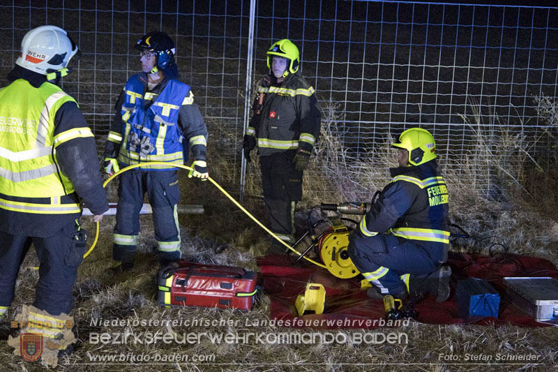 20240908_Kleinbus verunfallt auf der A2 bei Traiskirchen - acht Verletzte und ein Todesopfer   Foto: Stefan Schneider BFKDO BADEN