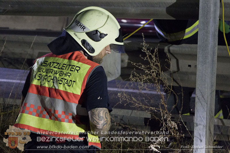 20240908_Kleinbus verunfallt auf der A2 bei Traiskirchen - acht Verletzte und ein Todesopfer Foto: Stefan Schneider BFKDO BADEN