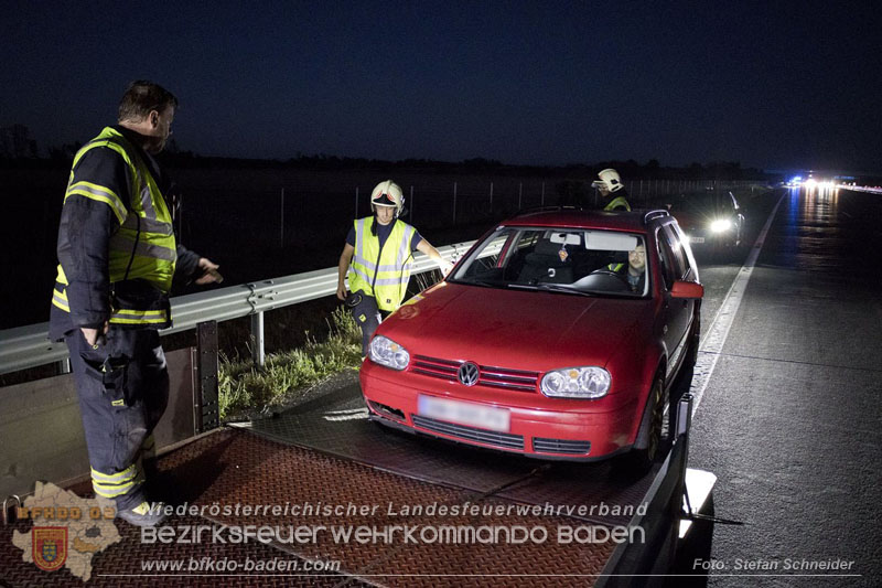 20240908_Kleinbus verunfallt auf der A2 bei Traiskirchen - acht Verletzte und ein Todesopfer Foto: Stefan Schneider BFKDO BADEN