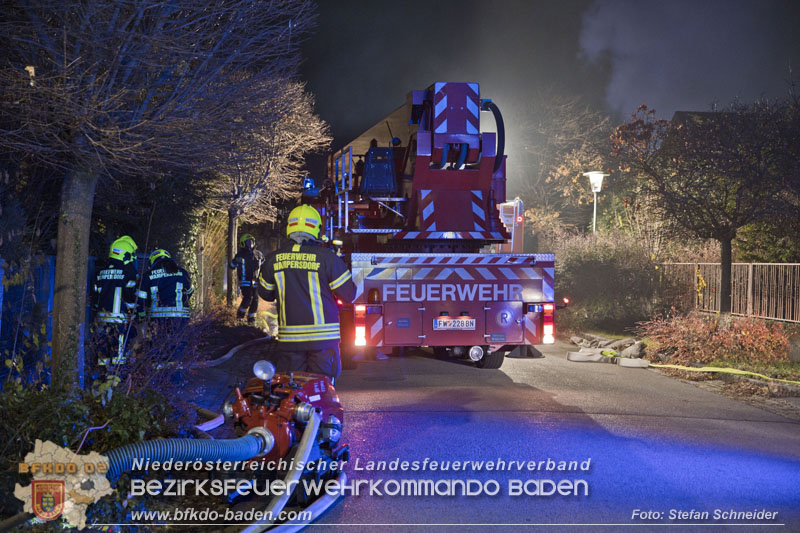 20241201_Mann stirbt bei verehrenden Wohnhausbrand in Landegg Gemeinde Pottendorf N  Foto: Stefan Schneider BFKDO BADEN