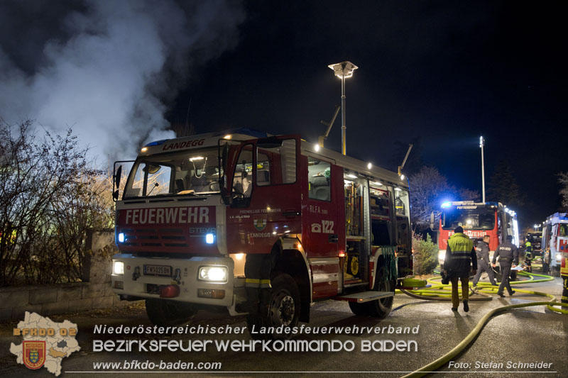 20241201_Mann stirbt bei verehrenden Wohnhausbrand in Landegg Gemeinde Pottendorf N  Foto: Stefan Schneider BFKDO BADEN