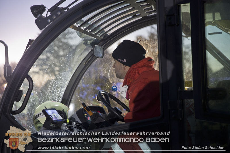 20241201_Mann stirbt bei verehrenden Wohnhausbrand in Landegg Gemeinde Pottendorf N Foto: Stefan Schneider BFKDO BADEN