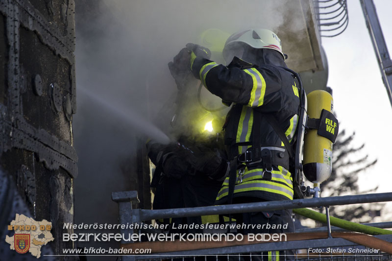 20241201_Mann stirbt bei verehrenden Wohnhausbrand in Landegg Gemeinde Pottendorf N Foto: Stefan Schneider BFKDO BADEN