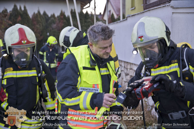 20241201_Mann stirbt bei verehrenden Wohnhausbrand in Landegg Gemeinde Pottendorf N Foto: Stefan Schneider BFKDO BADEN