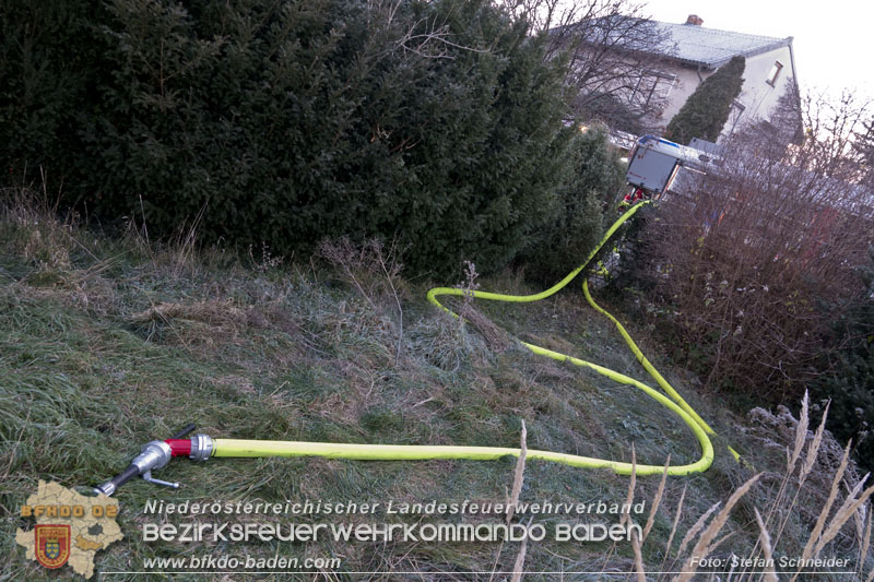 20241201_Mann stirbt bei verehrenden Wohnhausbrand in Landegg Gemeinde Pottendorf N Foto: Stefan Schneider BFKDO BADEN