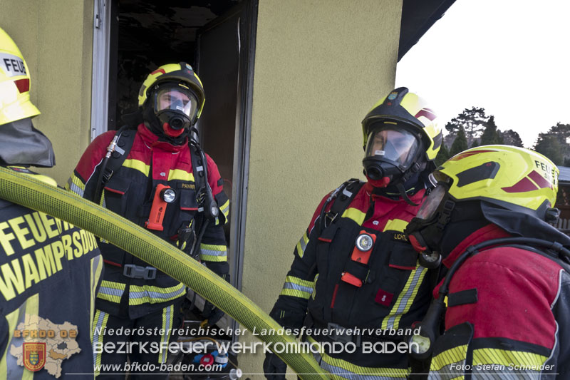 20241201_Mann stirbt bei verehrenden Wohnhausbrand in Landegg Gemeinde Pottendorf N Foto: Stefan Schneider BFKDO BADEN