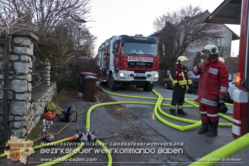 20241201_Mann stirbt bei verehrenden Wohnhausbrand in Landegg Gemeinde Pottendorf N Foto: Stefan Schneider BFKDO BADEN