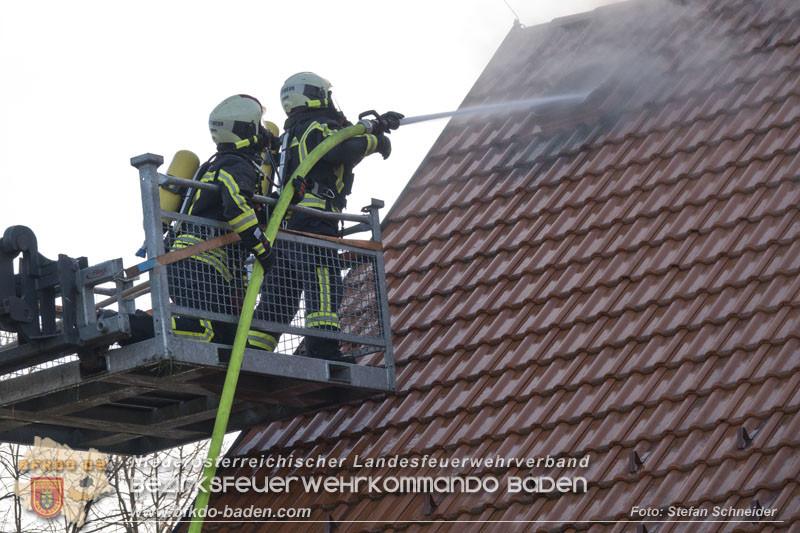 20241201_Mann stirbt bei verehrenden Wohnhausbrand in Landegg Gemeinde Pottendorf N Foto: Stefan Schneider BFKDO BADEN