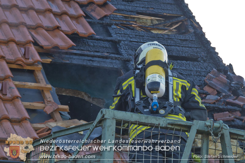 20241201_Mann stirbt bei verehrenden Wohnhausbrand in Landegg Gemeinde Pottendorf N Foto: Stefan Schneider BFKDO BADEN