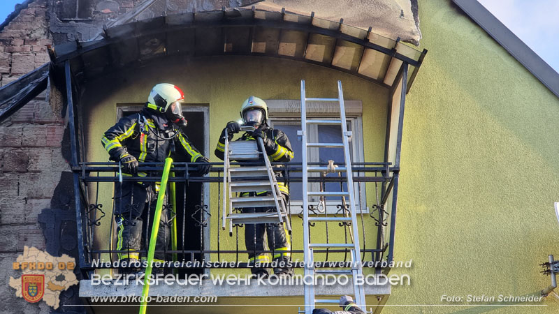 20241201_Mann stirbt bei verehrenden Wohnhausbrand in Landegg Gemeinde Pottendorf N Foto: Stefan Schneider BFKDO BADEN