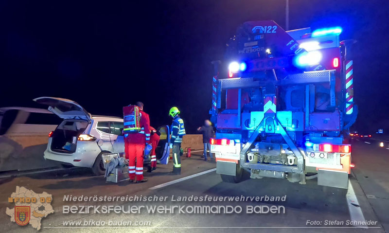 20241219_Personenrettung nach Verkehrsunfall auf der A2 bei Baden  Foto: Stefan Schneider BFKDO BADEN 