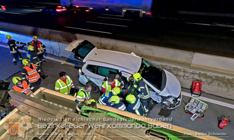 20241219_Personenrettung nach Verkehrsunfall auf der A2 bei Baden Foto: Stefan Schneider BFKDO BADEN 