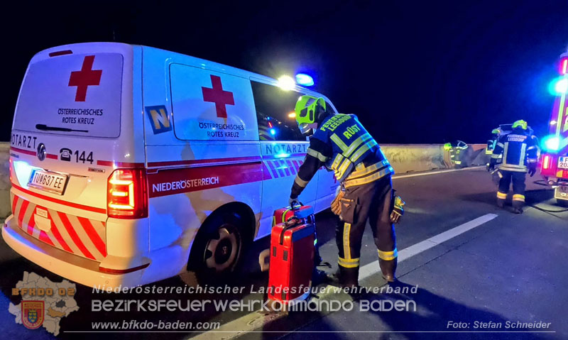 20241219_Personenrettung nach Verkehrsunfall auf der A2 bei Baden Foto: Stefan Schneider BFKDO BADEN 