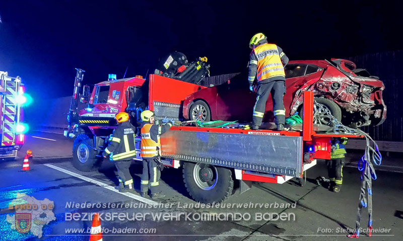 20241219_Personenrettung nach Verkehrsunfall auf der A2 bei Baden Foto: Stefan Schneider BFKDO BADEN 