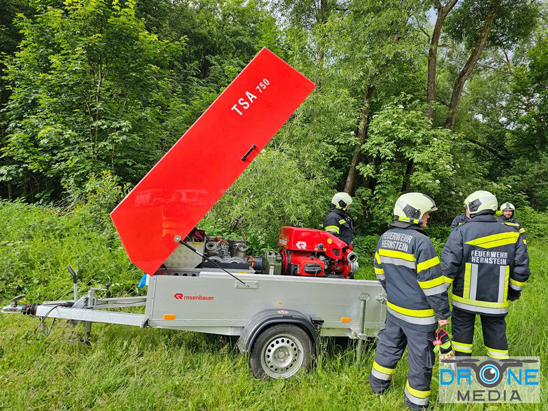 20240601 Abschnittsbung Waldbrand" 2024 in Furth-Pottenstein-Weissenbach  Foto: Christoph Seewald Drohne Media