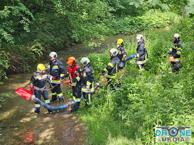 20240601 Abschnittsbung Waldbrand" 2024 in Furth-Pottenstein-Weissenbach  Foto: Christoph Seewald Drohne Media